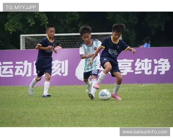 追逐梦想的足球明星男生们如何在绿茵场上书写青春传奇 追逐梦想的足球明星男生们如何在绿茵场上书写青春传奇