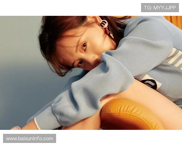 啪姐与足球明星的奇妙邂逅揭开了运动与时尚的完美融合之旅